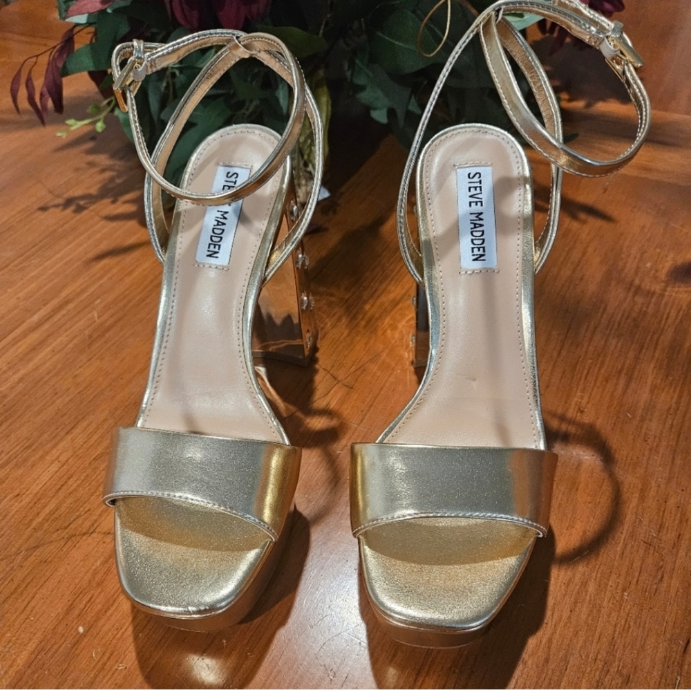 Steve Madden Laudre Gold Metallic Ankle Strap Open Toe Block Heeled Sandals - Picture 4 of 10